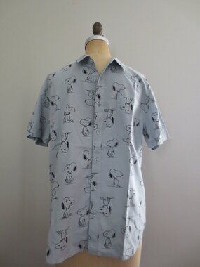 Men's Snoopy Print Cotton Blend Short Sleeve Button Front Collar Shirt - NWOT